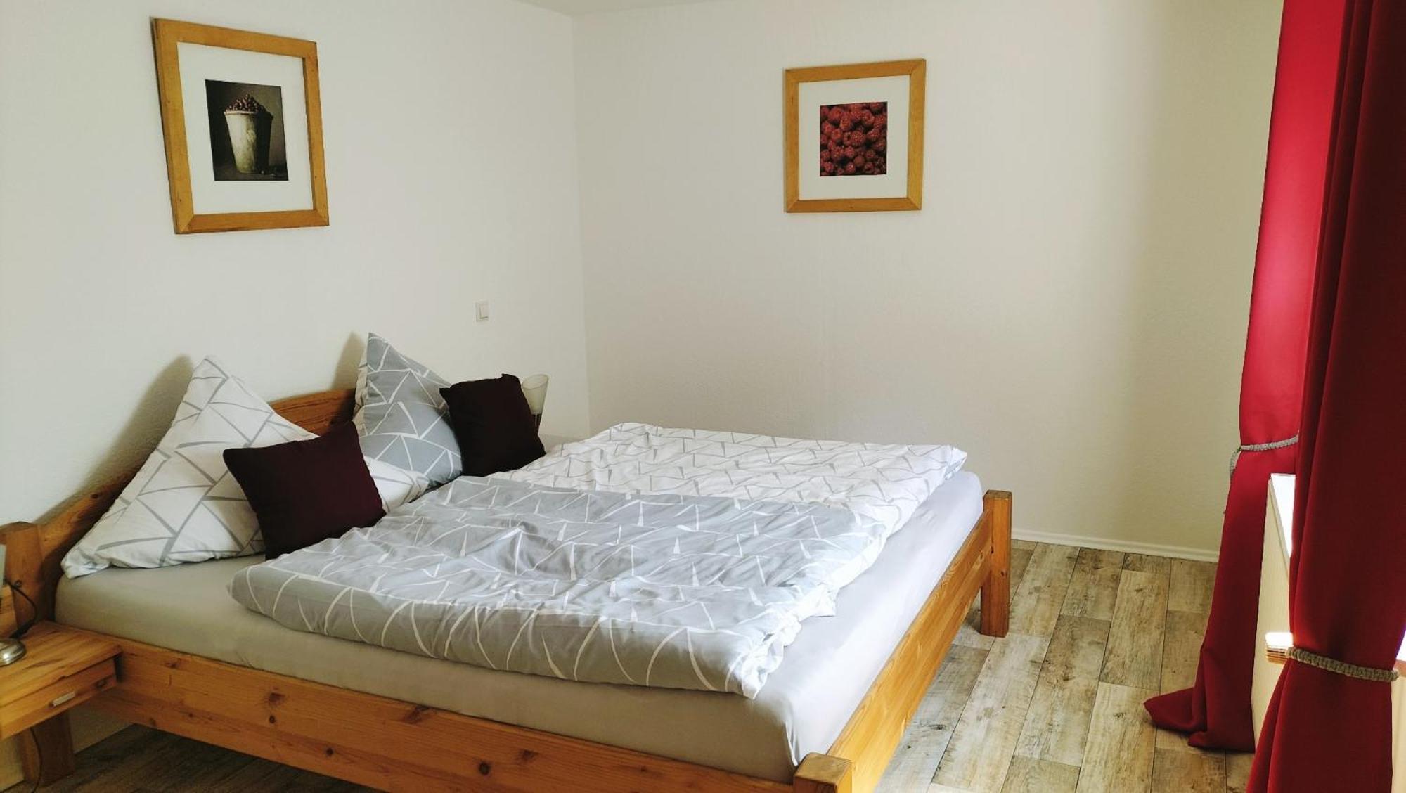 Ferienwohnung Am Nuerburgring 2.Og Adenau Exteriör bild